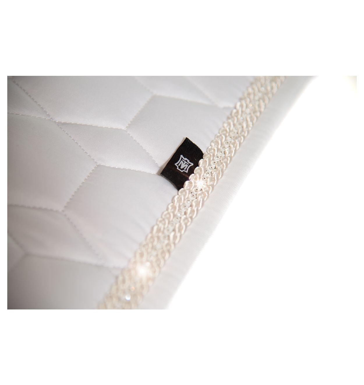 MATTES Strass Turnier Lammfell Schabracke Dressur weiß Glanz