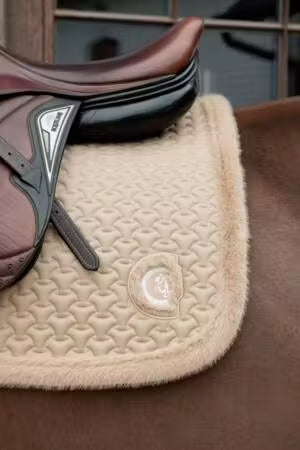 Kentucky Schabrake Plaited Fake Fur Jumping
