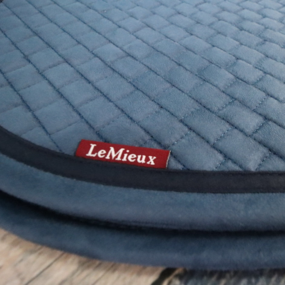 LeMieux - Suede DR Square - LC Atlantic