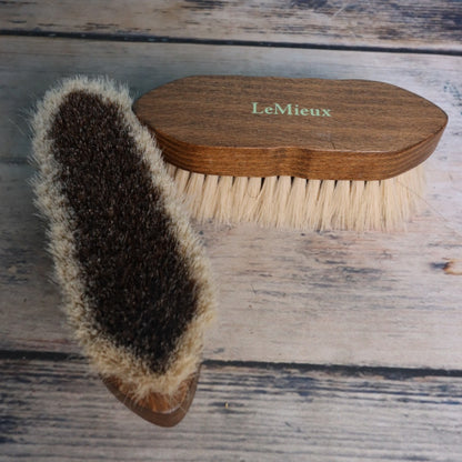 LeMieux - Artisan Soft Finishing Brush - Braun