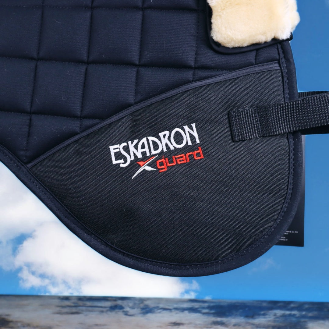 Eskadron FAUXFUR Sattelkissen - mit Lammfell