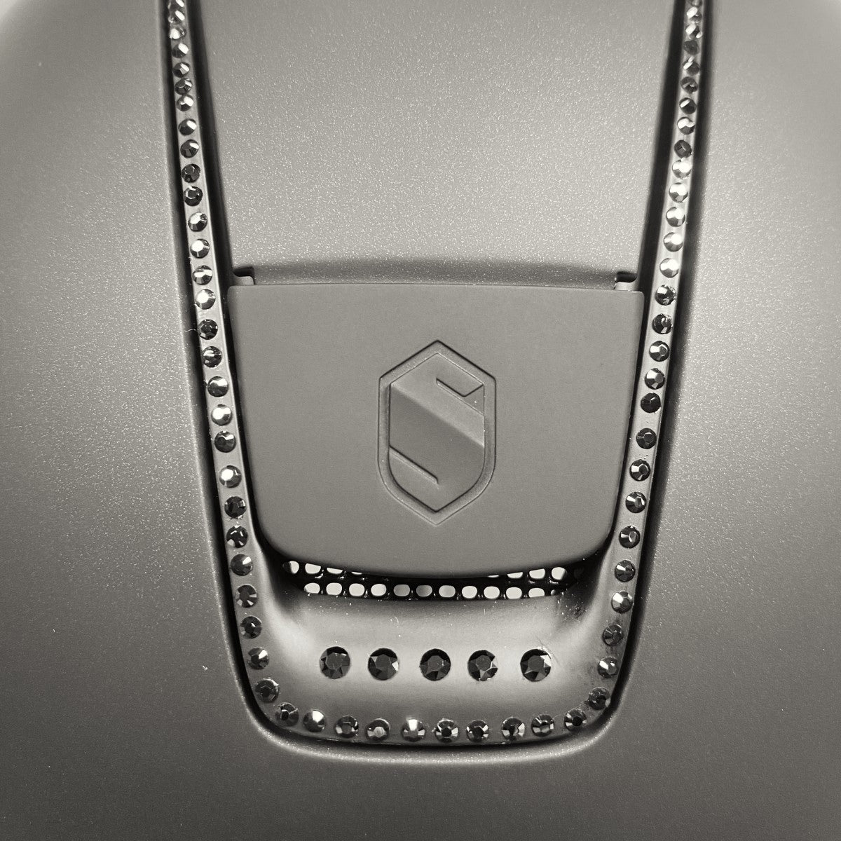 Samshield Reithelm "Shadowmatt Trim 255 Swarovski-Kristalle" Größe M (55-58 cm)
