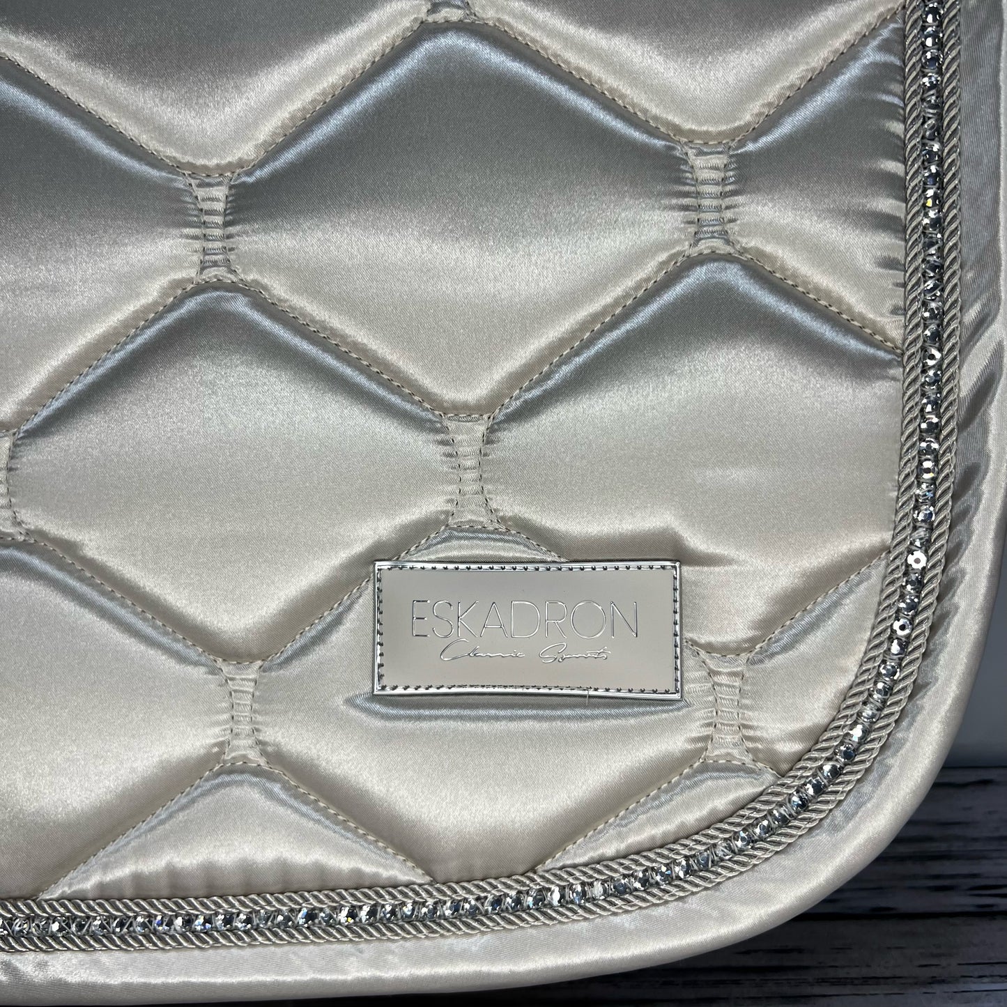 Eskadron Schabracke Satin Crystal "Classic Sports" greige