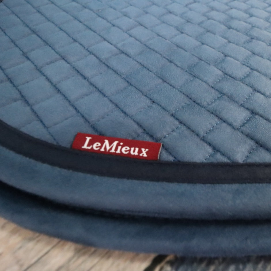 LeMieux  - Suede DR Square - LC Atlantic