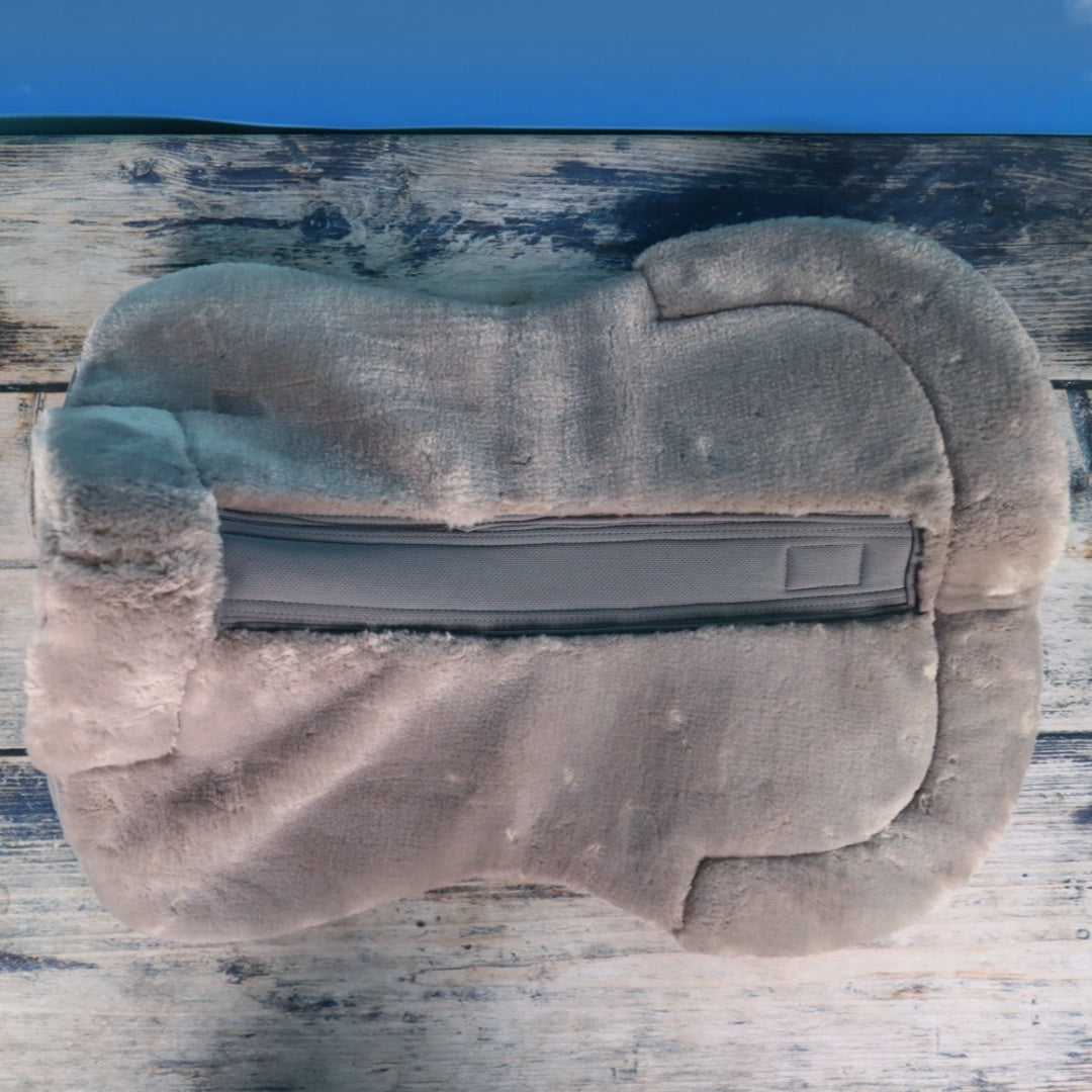 Eskadron "Heritage 23" Saddle Pad - Micro Fauxfur